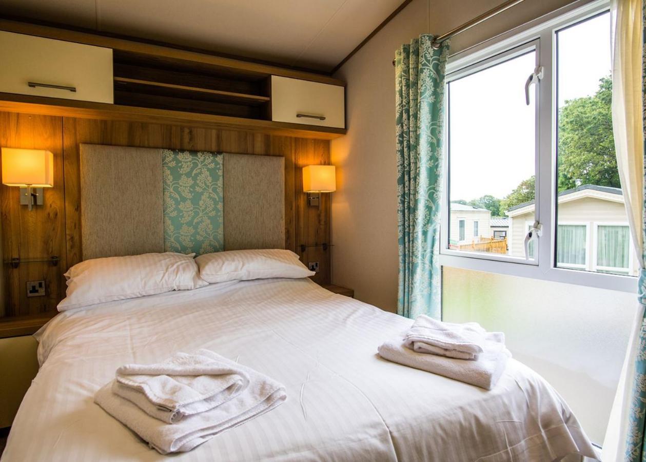 Ocean Heights Holiday Park New Quay  Eksteriør billede