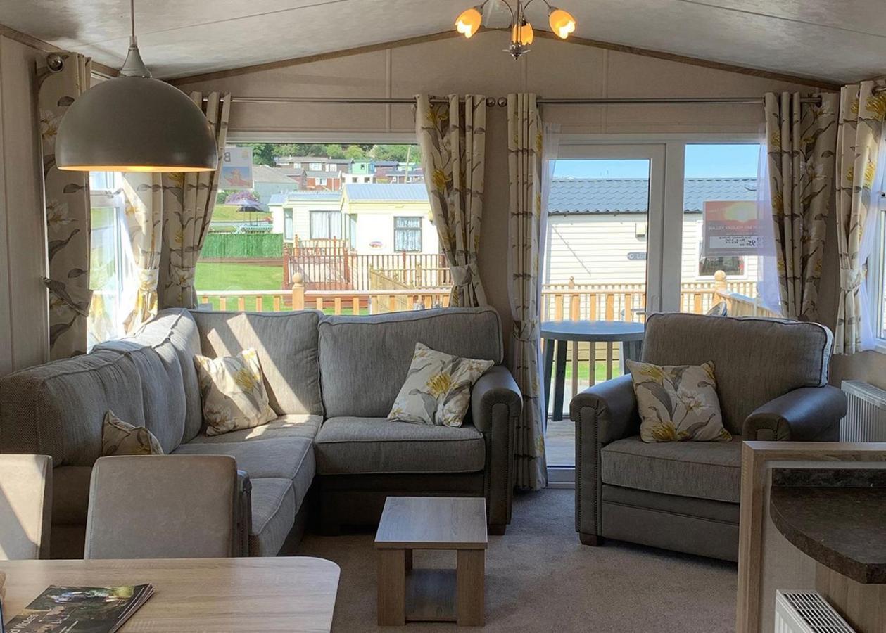 Ocean Heights Holiday Park New Quay  Eksteriør billede